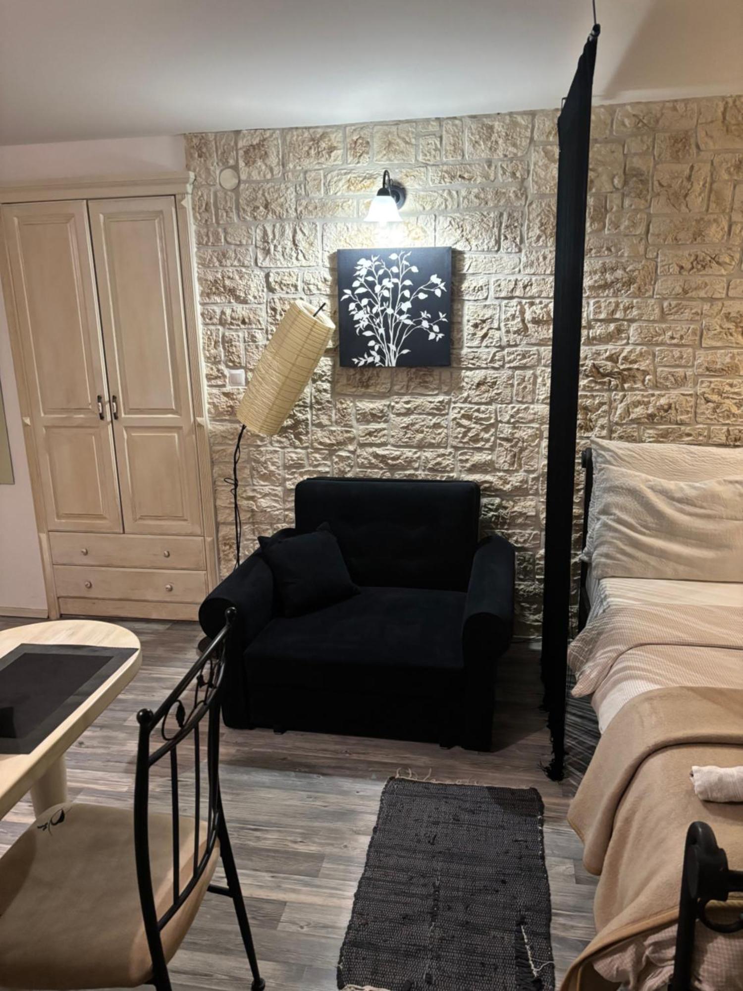Old Town Apartment ชิเบนิก ภายนอก รูปภาพ