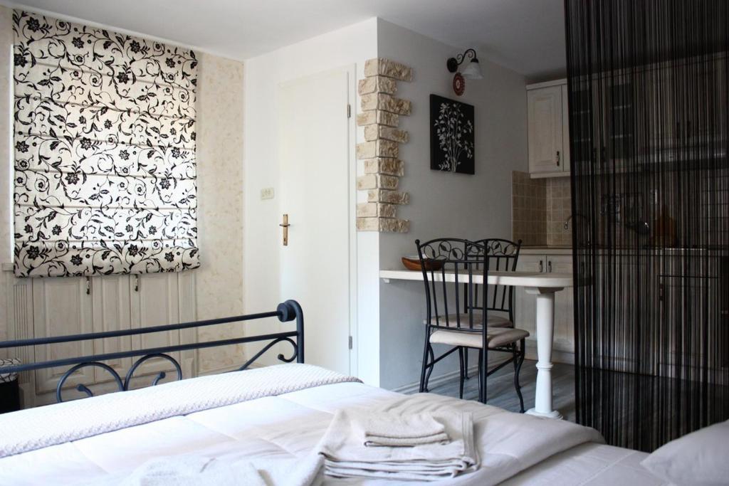 Old Town Apartment ชิเบนิก ห้อง รูปภาพ