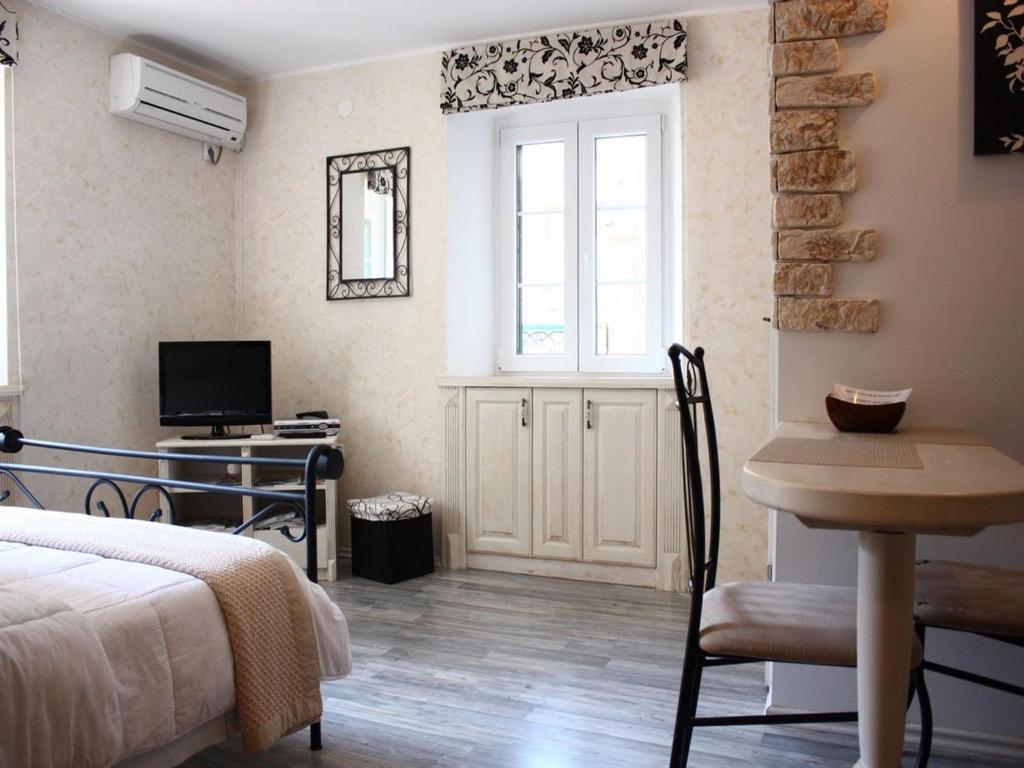 Old Town Apartment ชิเบนิก ห้อง รูปภาพ